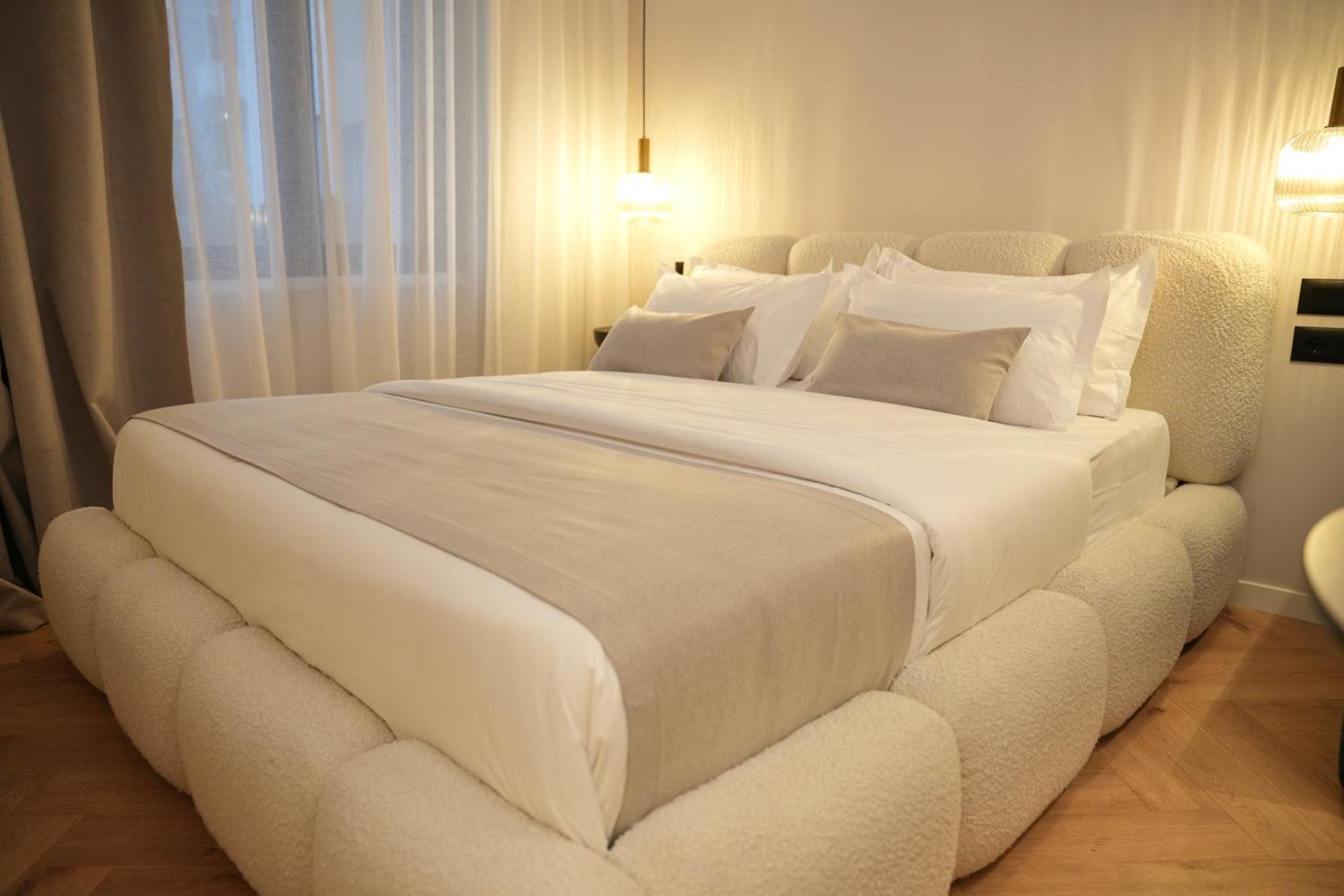 Nea Deluxe Apart-Hotel Tiran Dış mekan fotoğraf