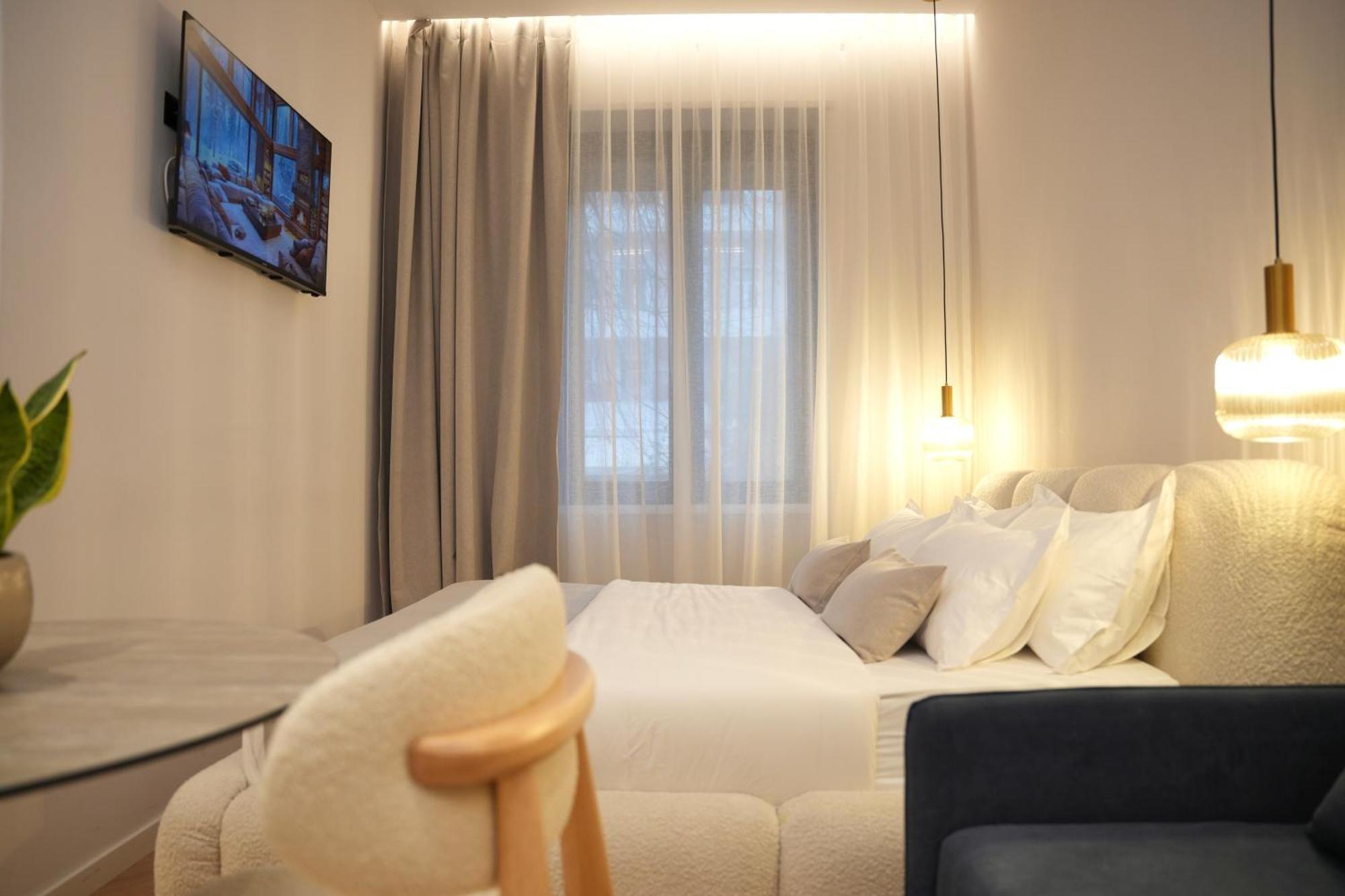 Nea Deluxe Apart-Hotel Tiran Dış mekan fotoğraf