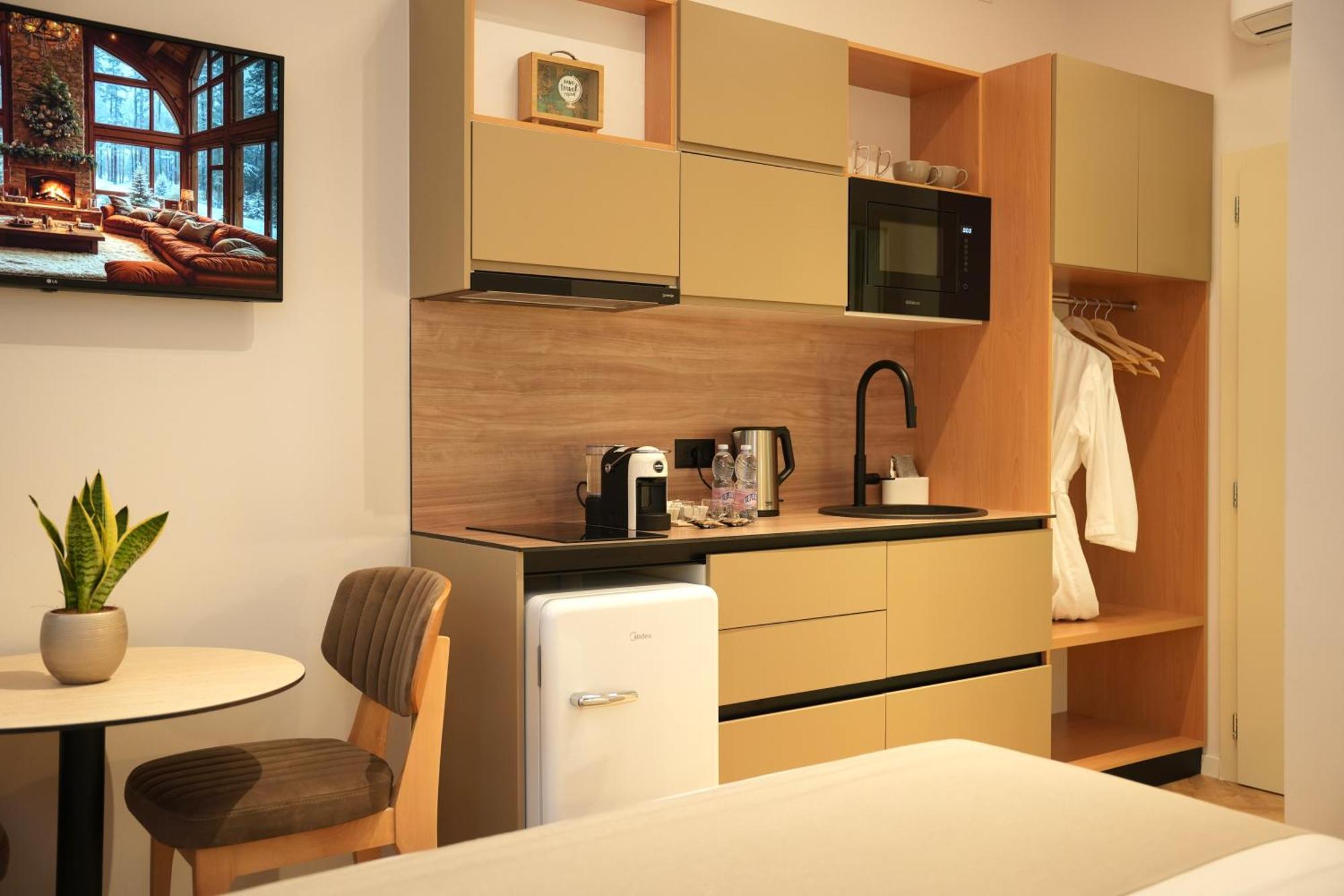 Nea Deluxe Apart-Hotel Tiran Dış mekan fotoğraf