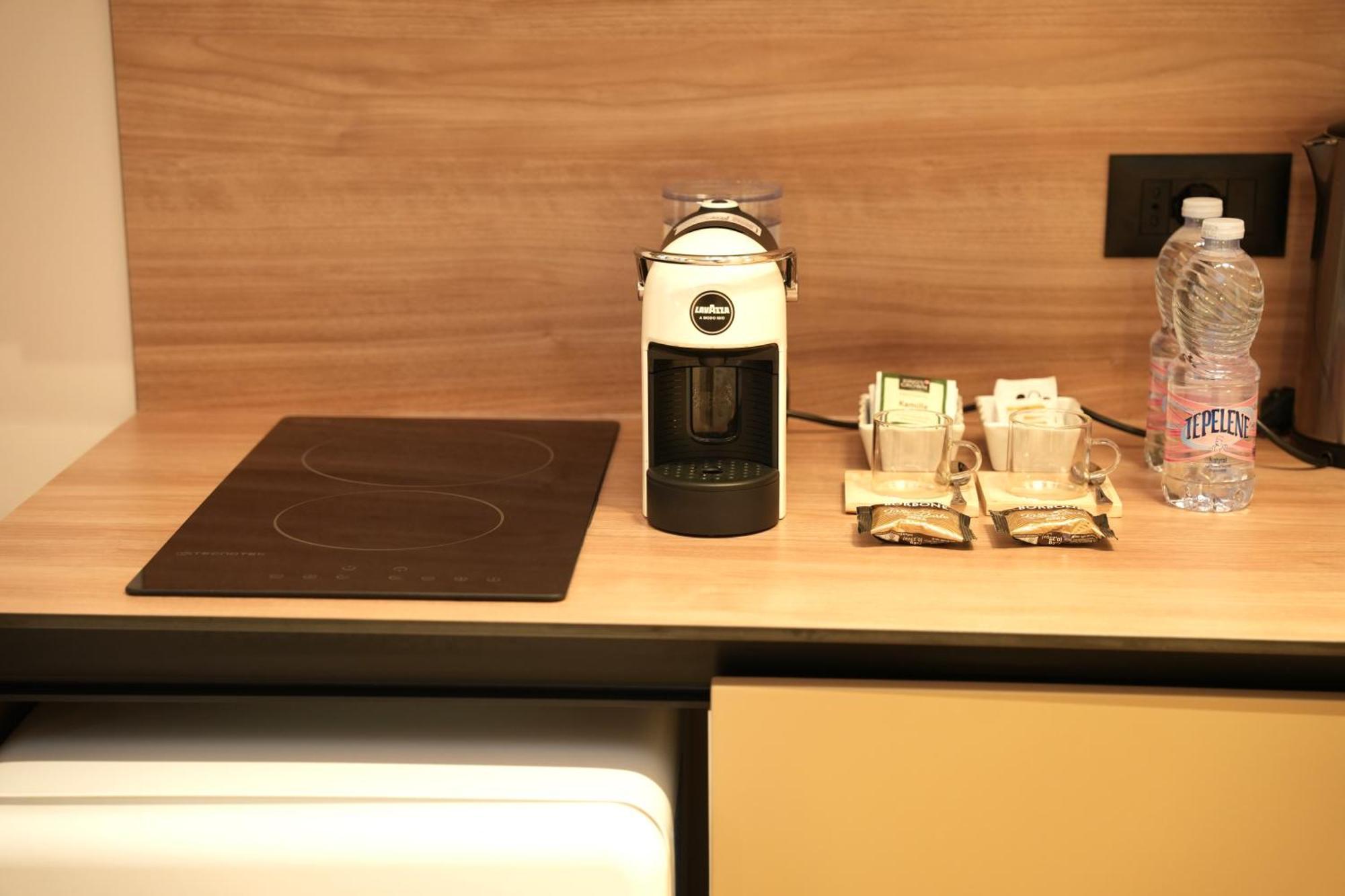Nea Deluxe Apart-Hotel Tiran Dış mekan fotoğraf