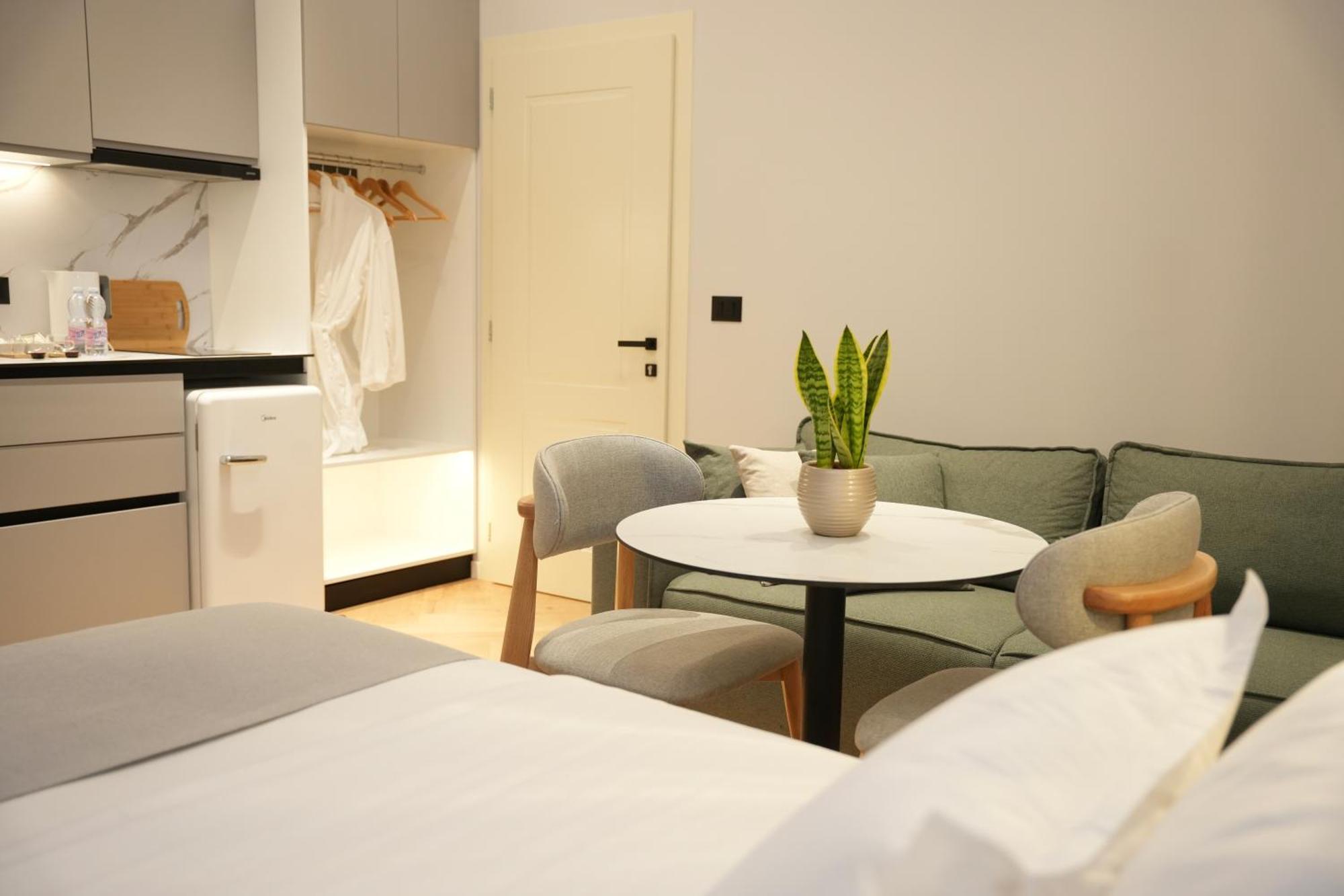 Nea Deluxe Apart-Hotel Tiran Dış mekan fotoğraf