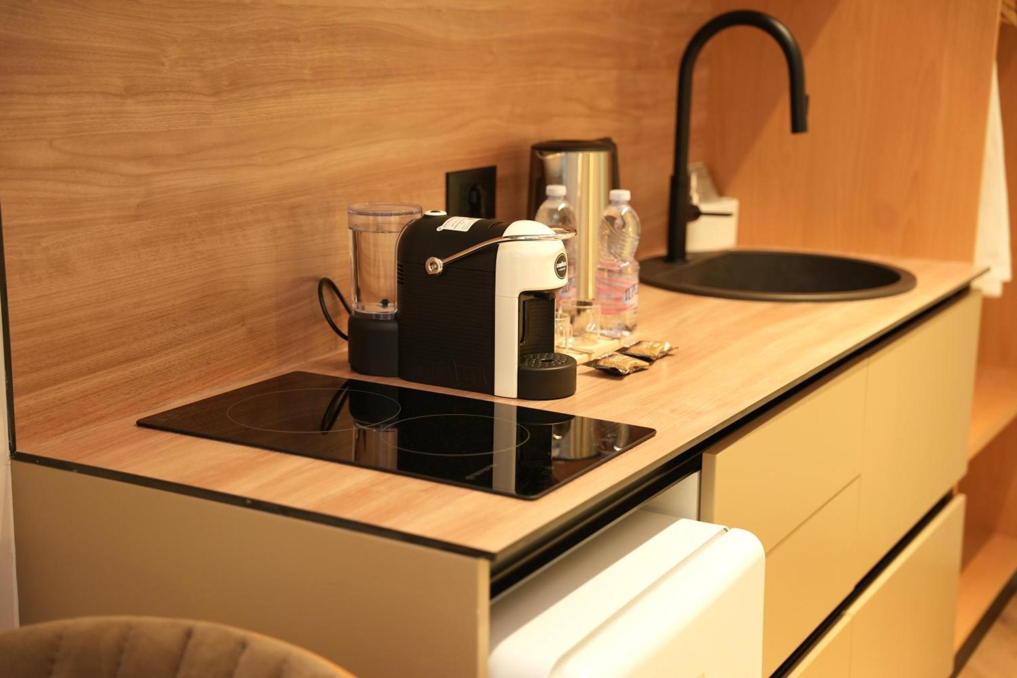 Nea Deluxe Apart-Hotel Tiran Dış mekan fotoğraf