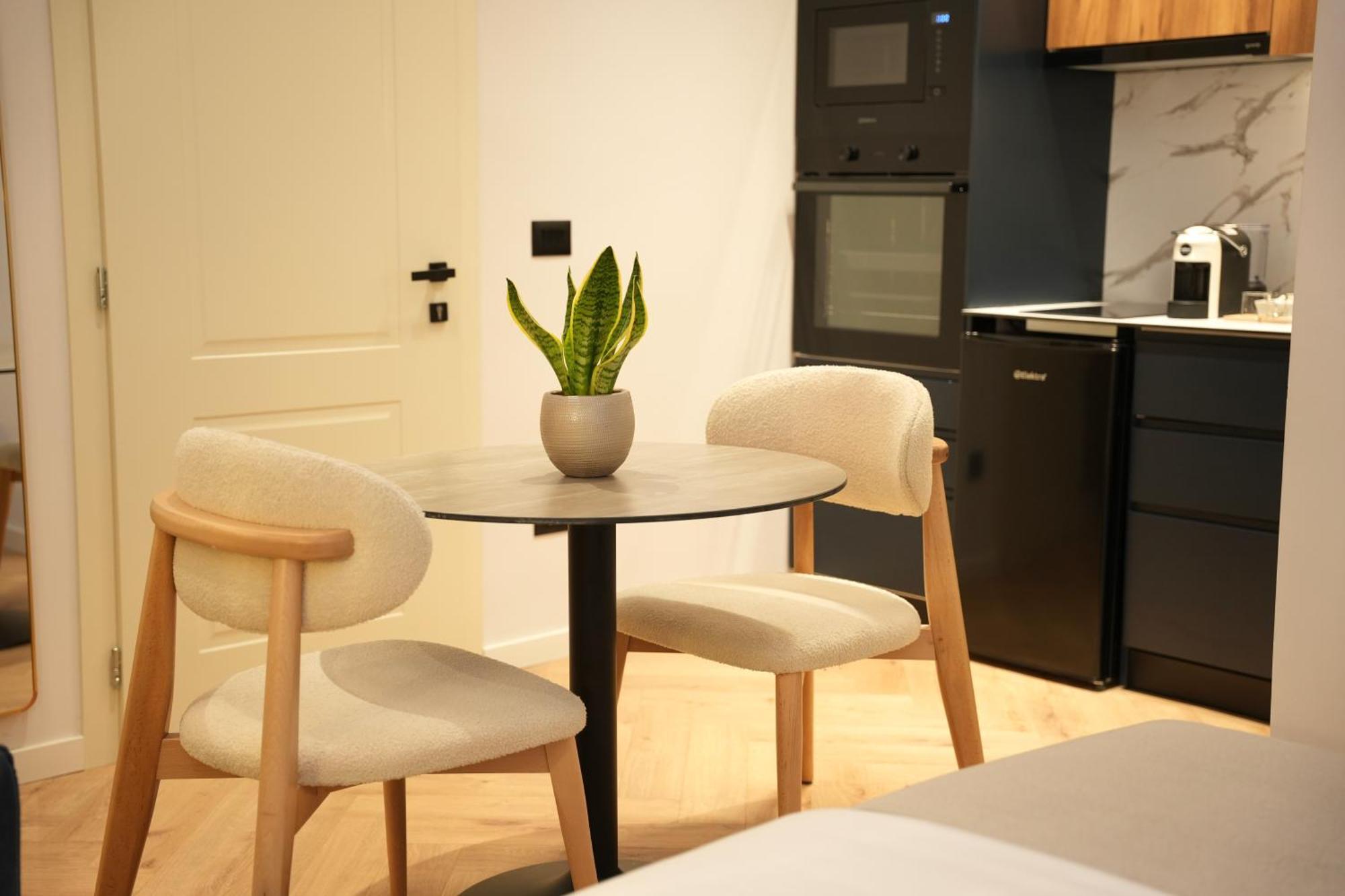 Nea Deluxe Apart-Hotel Tiran Dış mekan fotoğraf
