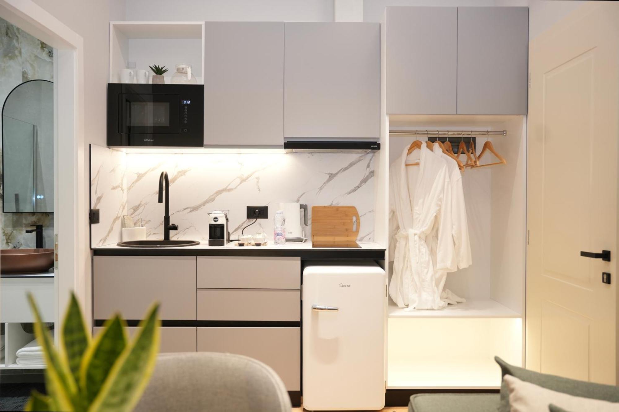Nea Deluxe Apart-Hotel Tiran Dış mekan fotoğraf